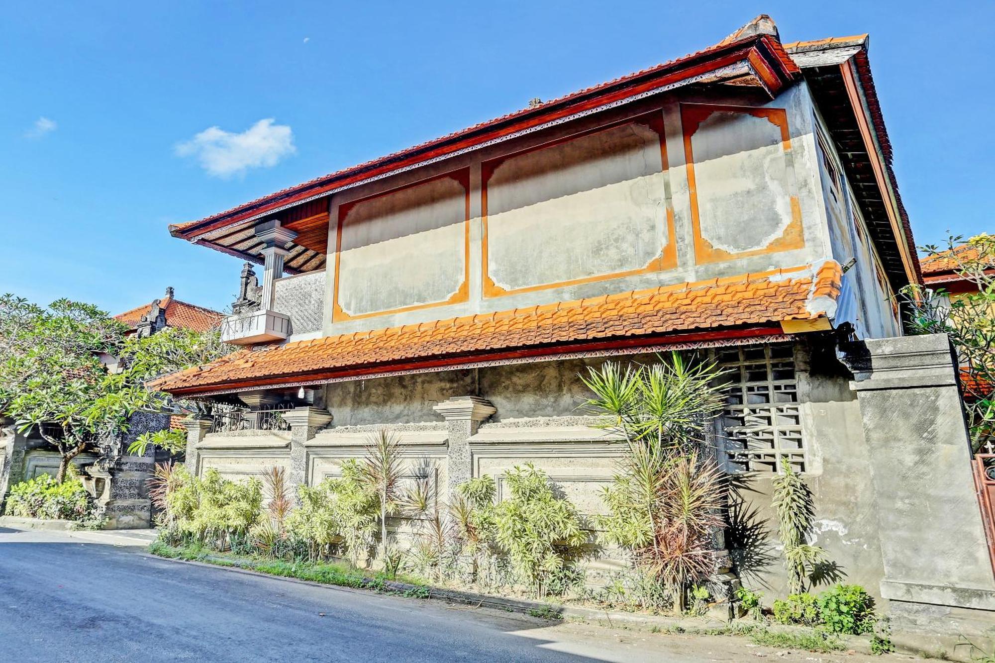 Hotel Oyo Collection O 91125 Puri Dewa Bharata Jimbaran Exterior foto